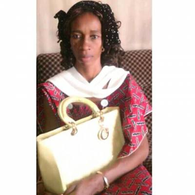 Isabelle 61 Jahre Yaounde Kamerun