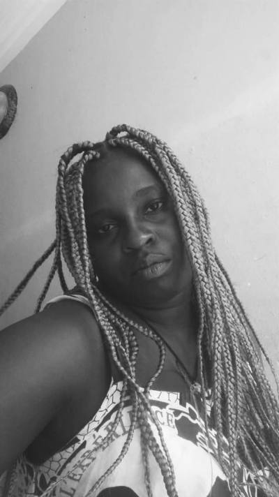 Gertrude 34 years Yaoundé  Cameroon