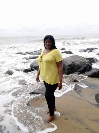 Iréne 49 ans Yaoundé 4 Cameroun