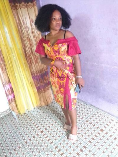 Anita 27 ans Douala- Littoral  Cameroun