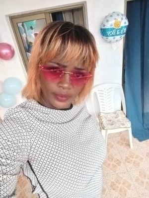 Estelle 37 ans Libreville Gabon