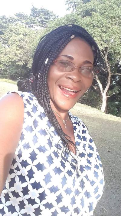 Stenie 44 ans Lastourville  Gabon