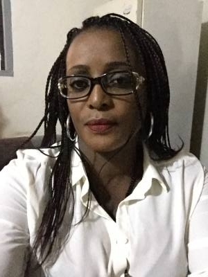 Layana 44 Jahre Abidjan  Elfenbeinküste