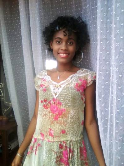 Josephine 25 ans Antsiranana Madagascar