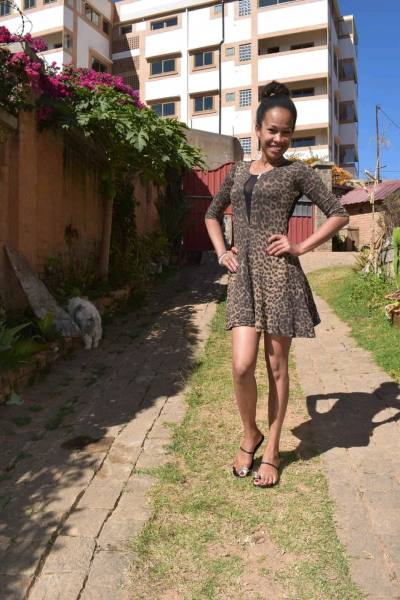 Valerie 31 ans Tananarive Madagascar