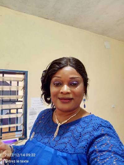 Christelle 45 Jahre Yaounde Kamerun