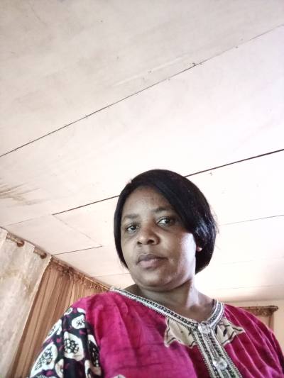 Marie brigitte 38 ans Sud Cameroun