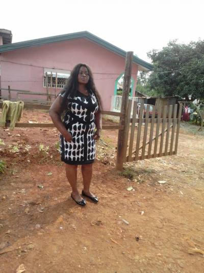 Claire  57 ans Yaoundé Cameroun