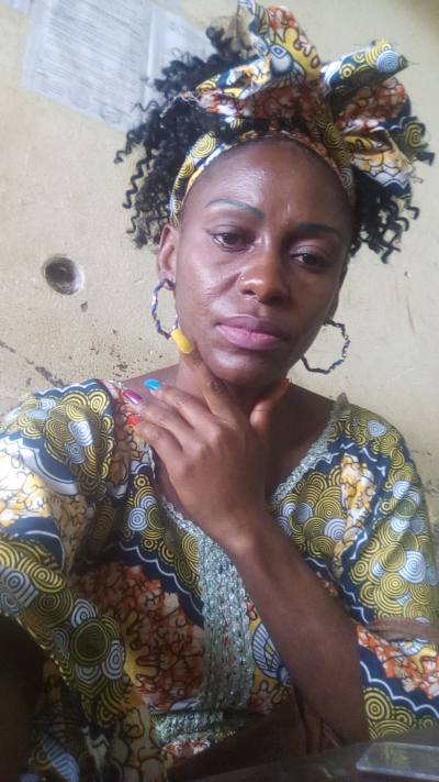 Marie Noel 42 Jahre Yaoundé Kamerun