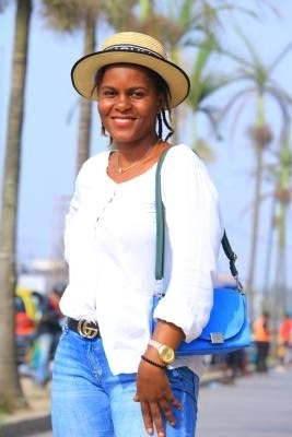 Lisaa 31 ans Douala  Cameroun