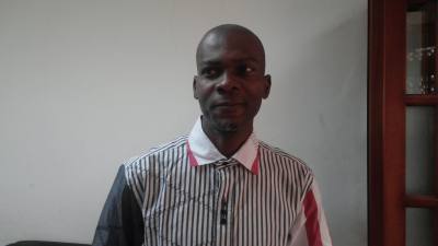 Franz 48 Jahre Douala Kamerun
