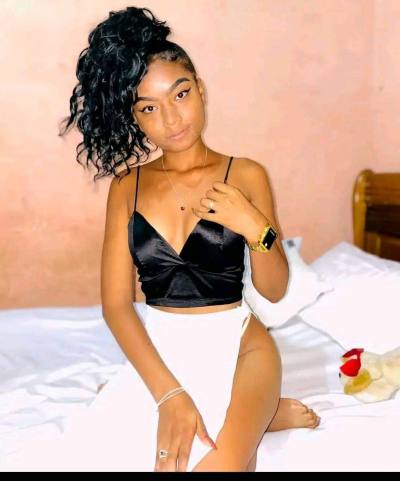 Neline 26 ans Diego  Madagascar