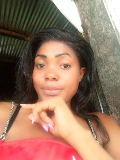 Jeannette  34 ans Douala Cameroun