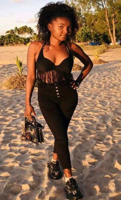 Venisca 24 ans Sambava Madagascar