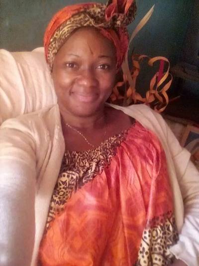 Mimie 35 ans Yaoundé  Cameroun