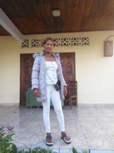 Claudine 39 years Sambava Madagascar