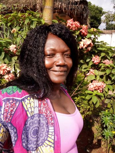 Thérèse 54 ans Yaoundé 4 Cameroun