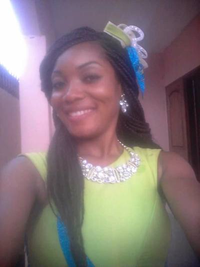 Claire 34 ans Yaounde Cameroun