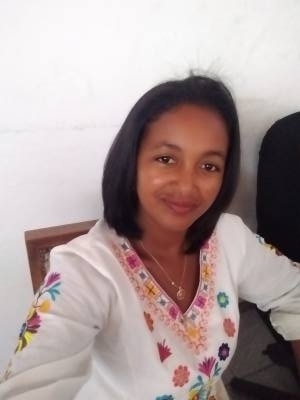 Louna 43 Jahre Antananarivo Madagaskar