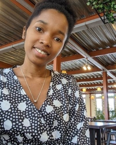 Emma 27 Jahre Antsiranana Madagascar