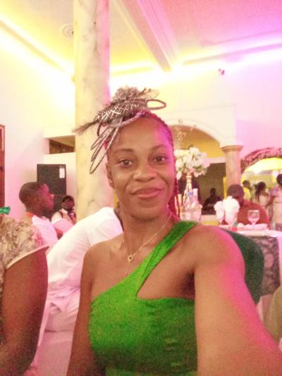 Mimosa 41 Jahre Douala  Kamerun
