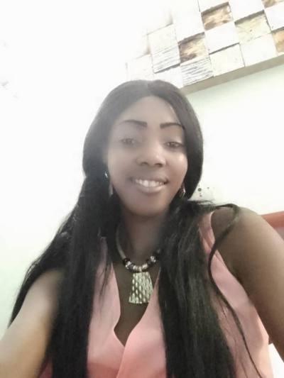 Blandine  32 ans Yaoundé  Cameroun
