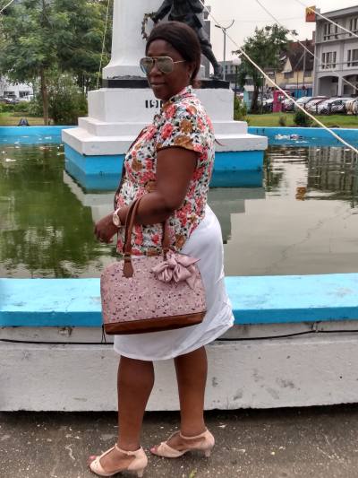 Gela 48 Jahre Douala Kamerun