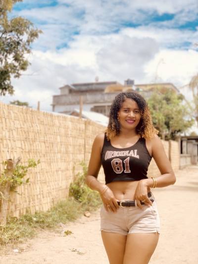 Olivia 27 ans Antalaha  Madagascar