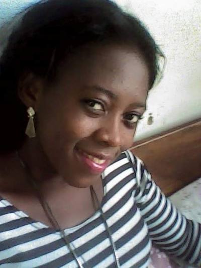 Grace 30 ans Douala 4eme Cameroun