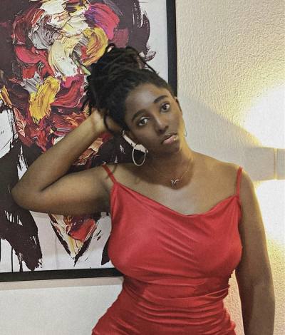 Aurélie  Site de rencontre femme black France rencontres célibataires 35 ans
