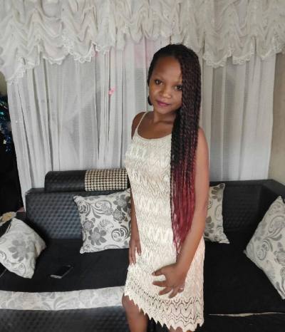 Chatelle Site de rencontre femme black Madagascar rencontres célibataires 34 ans