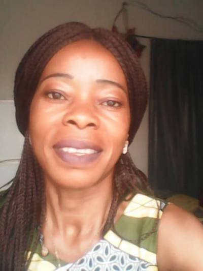 Hortense 47 ans Messamena Cameroun