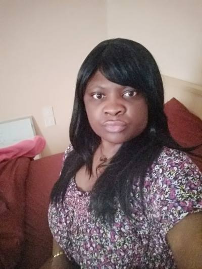 Marie 33 ans Yaoundé  Cameroun