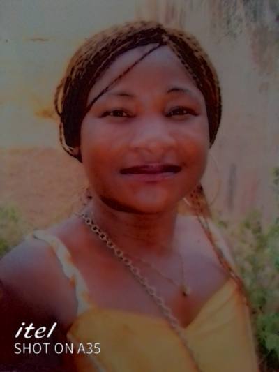 Emilie 55 ans Yaounde  Cameroun
