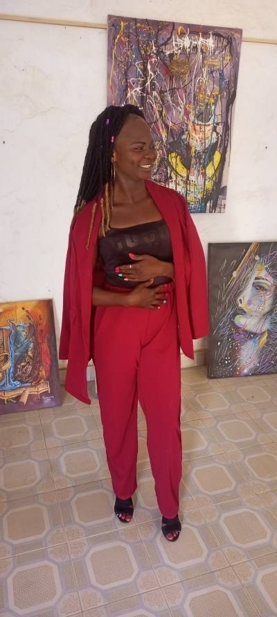 Aicha Site de rencontre femme black Mali rencontres célibataires 30 ans