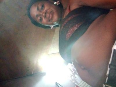 Nadine 41 ans Yaoundé 4 Cameroun