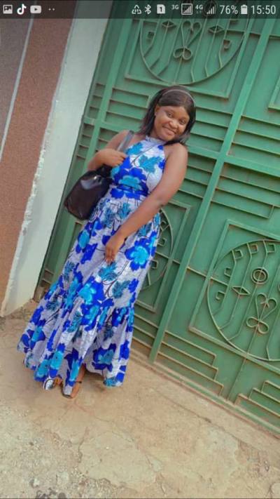 Cassie 22 years Yaoundé 4  Cameroun