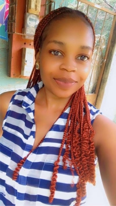 Josiane 26 ans Yaounde Cameroun