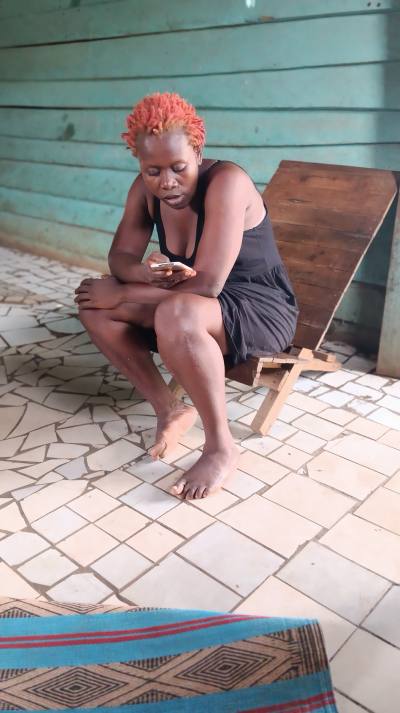Alexandra 34 Jahre Douala Kamerun