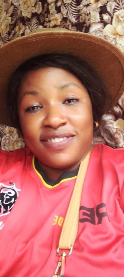 Amanda 29 ans Centre  Cameroun