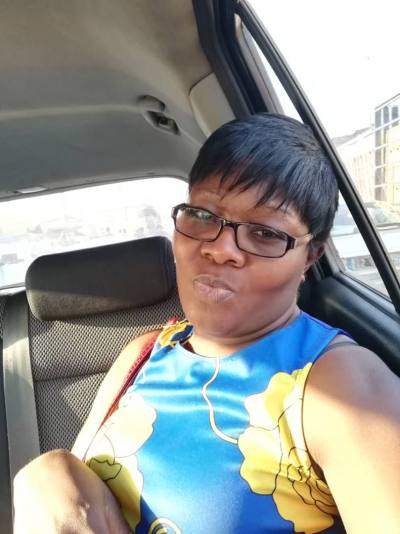 Melaine 40 ans Yde  Cameroun