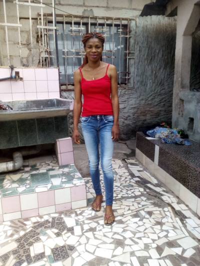 Elisabeth 43 ans Libreville  Gabon
