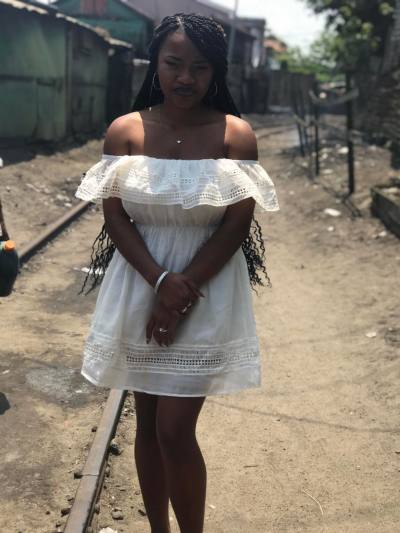 Stephanie 24 ans Toamasina Madagascar