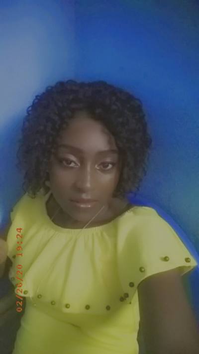 Lamericaine 32 ans Douala Cameroun