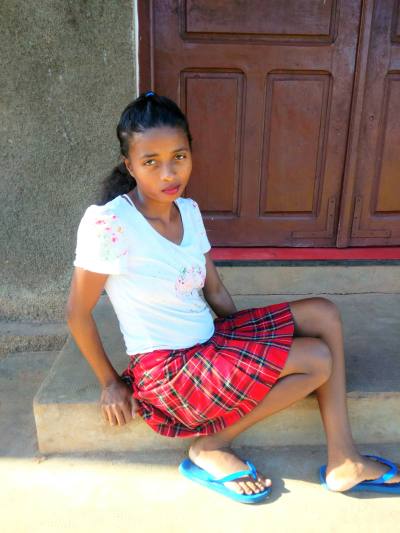 Lea 23 ans Manakara Madagascar