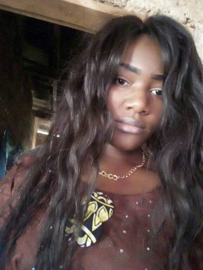 Jessica 24 ans Dolisie Congo