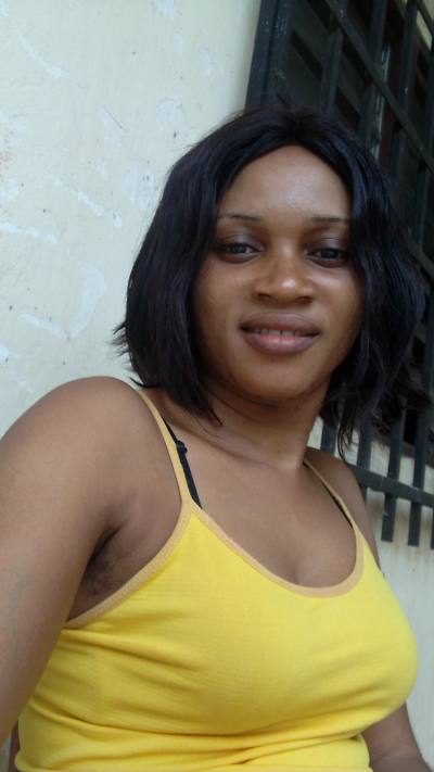 Yolicia 32 ans Yaoundé Cameroun