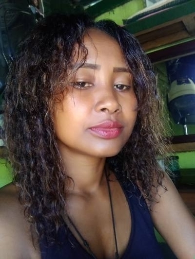 Tiana 43 ans Toamasina Madagascar