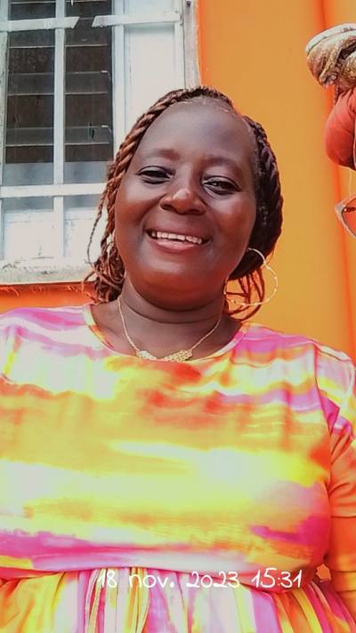 Danielle 53 years Libreville  Gabon