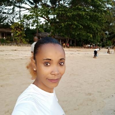 Melinda 37 Jahre Nosy Be Madagaskar